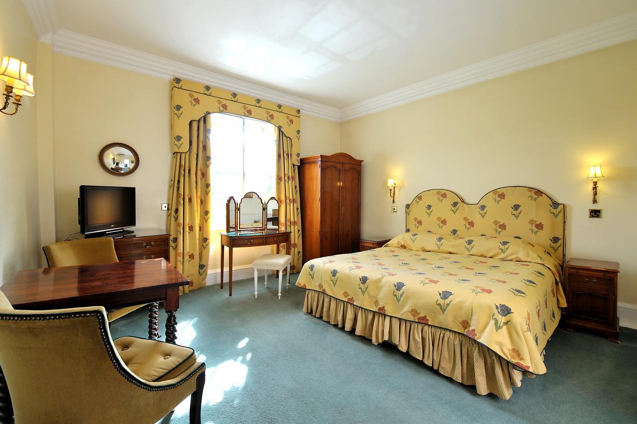 The French Horn Hotel Reading Buitenkant foto